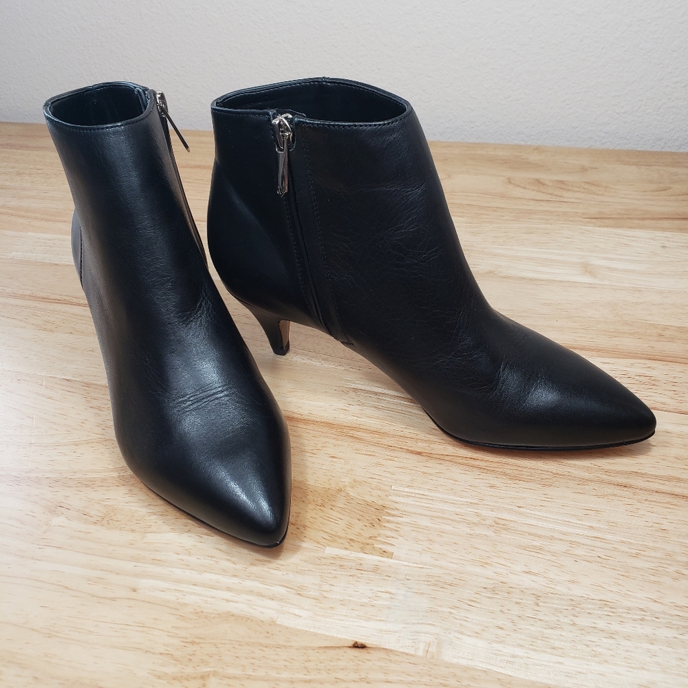 SAM EDELMAN Women's black leather bootie shoes